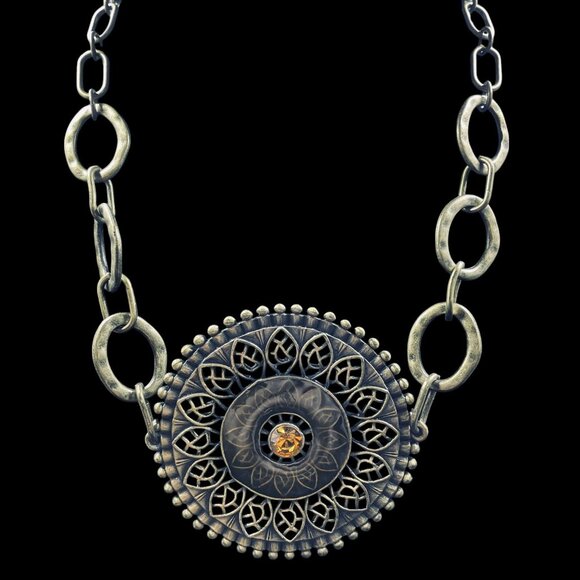 Statement Medallion Necklace Boho Vintage Brass Tone Amber Glass Pendant 19" - Picture 3 of 7